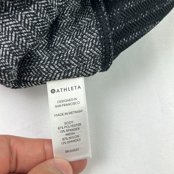 Athleta Woman 2X Herringbone Mercer Tight Gray Leggings Pull On Slit Hem Pocket - Picture 5 of 9